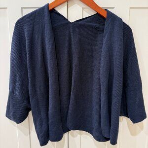 Lululemon "Boxy Cashlu Knit Wrap" in Navy Blue, XS